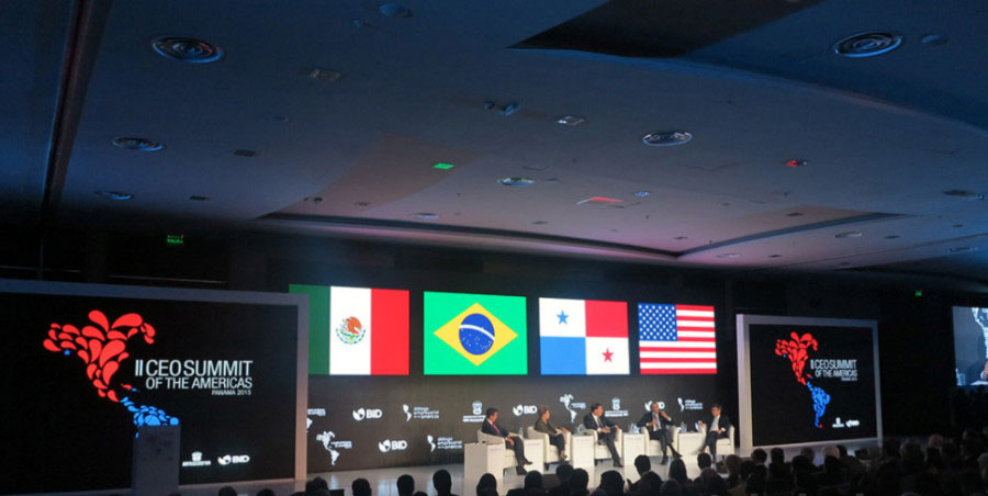 Display LED P4 interno em uma conferência