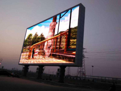 O que você deve fazer antes de instalar um display LED?